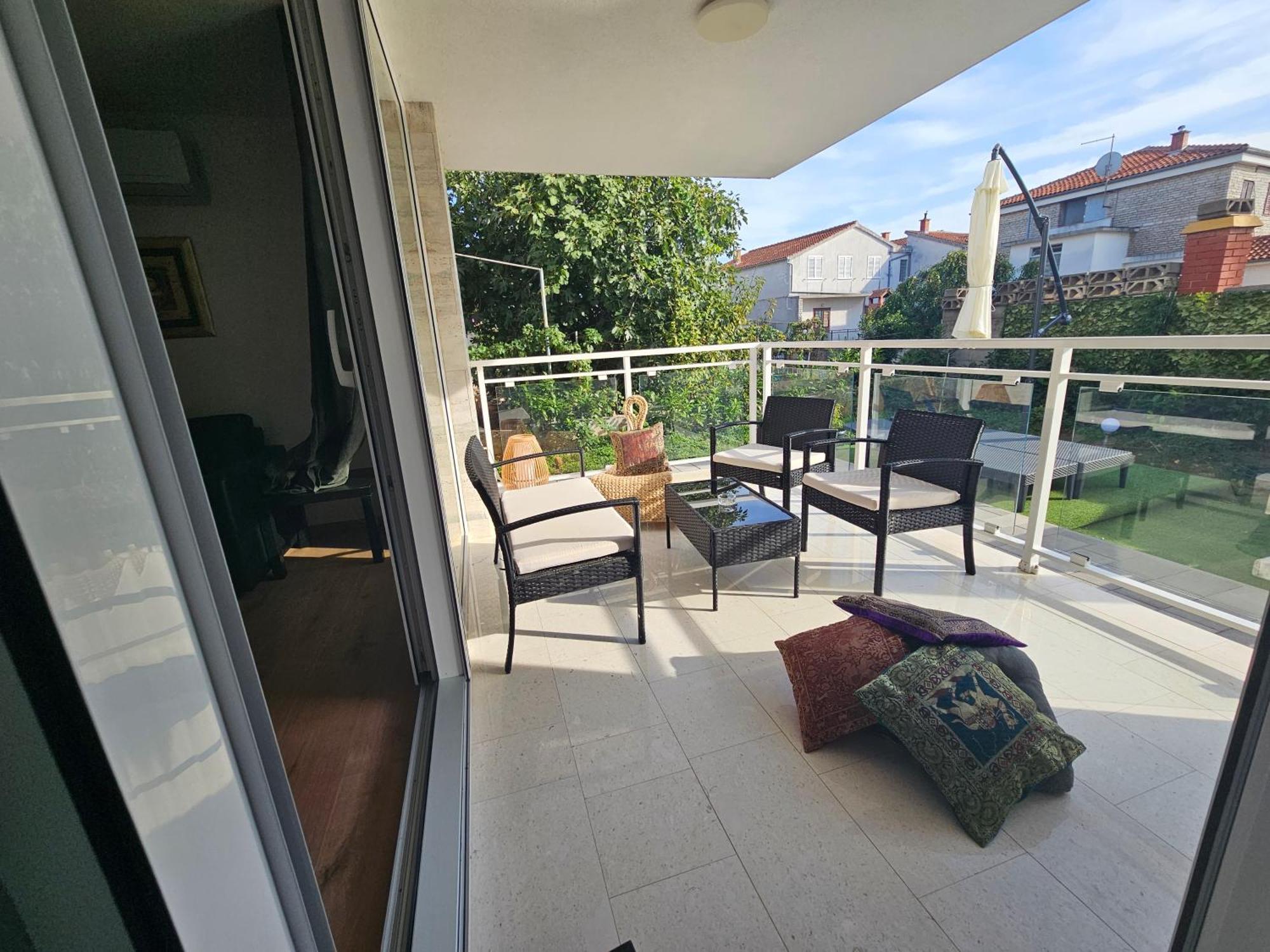 Vila Regina Apartment Rex With Swimming Pool Езера Экстерьер фото