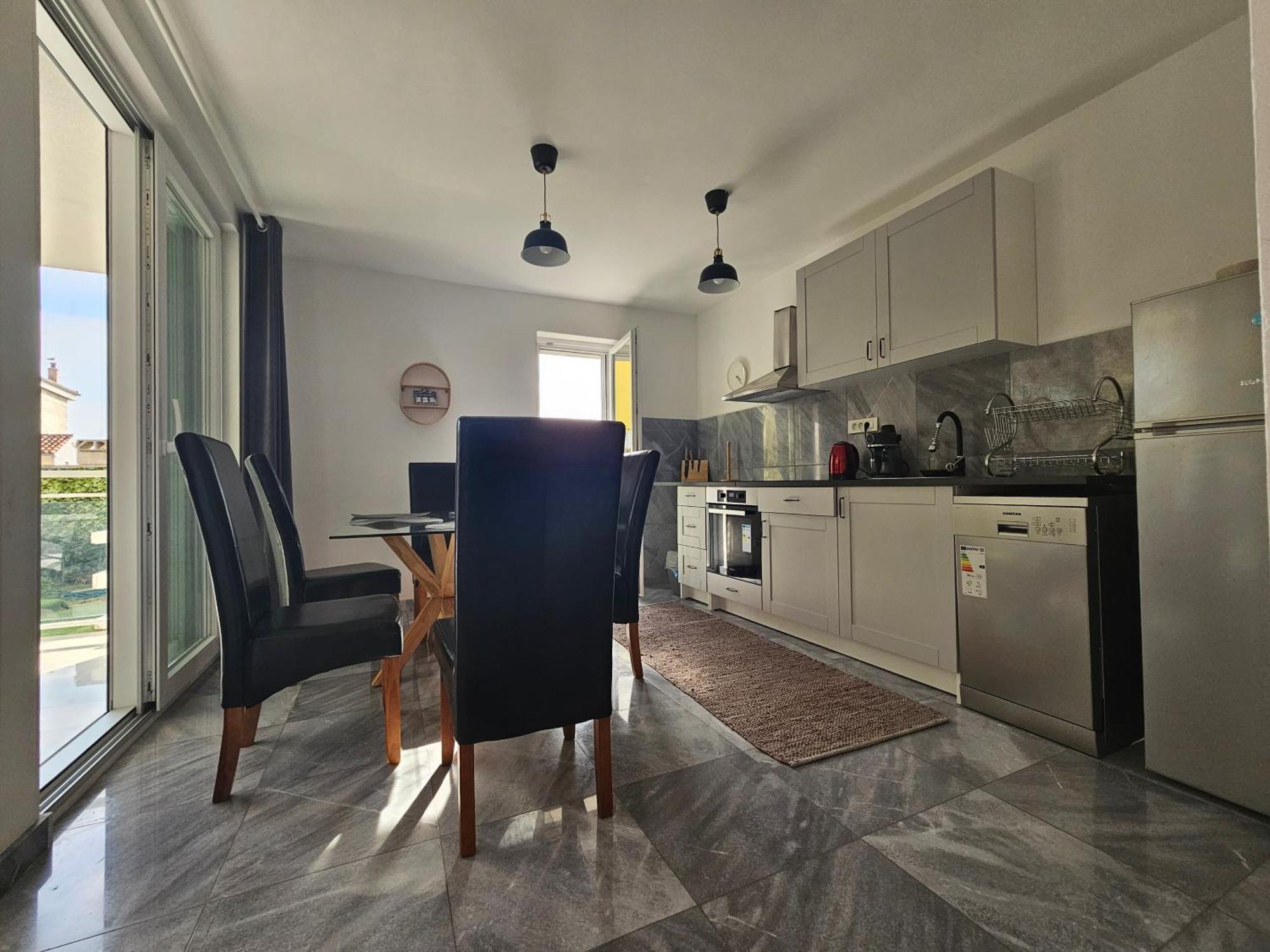 Vila Regina Apartment Rex With Swimming Pool Езера Экстерьер фото