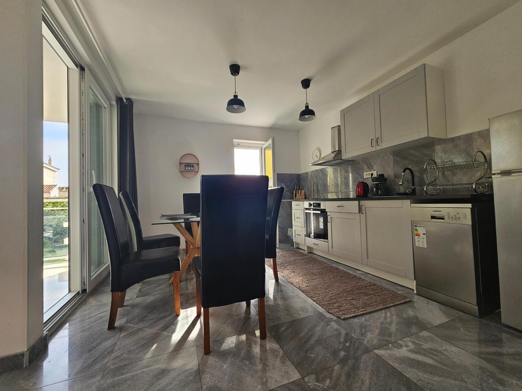 Vila Regina Apartment Rex With Swimming Pool Езера Экстерьер фото